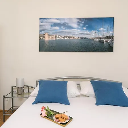 Apartament Mare